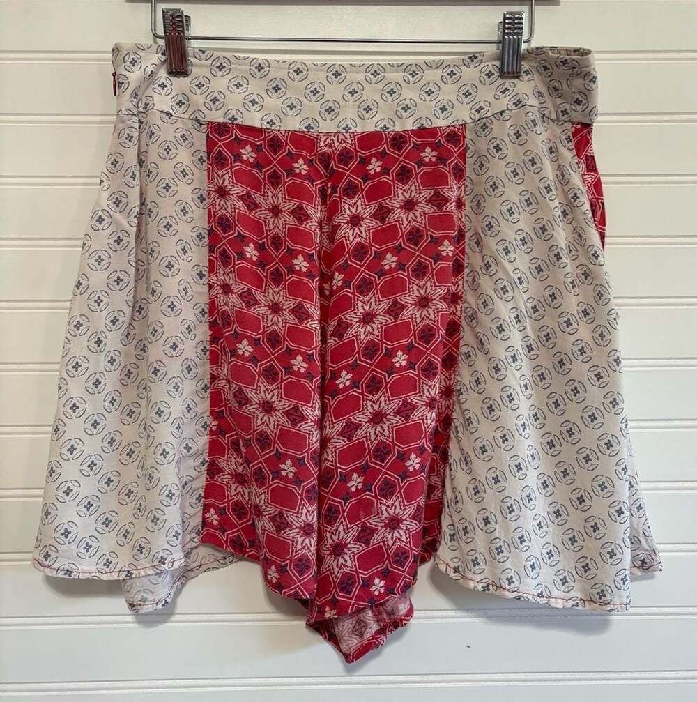 Free People Boho Mixed Print Patchwork Shorts with Pockets size 12 - Picture 2 of 5